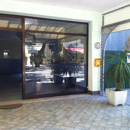 Hotel Olanda Lido di Jesolo Exterior photo